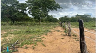 Imóvel 2762801 [''] - ['O roteiro de acesso ao imóvel inicia-se saindo do centro urbano de Santa Rita do Araguaia, siga pela Rodovia GO-461 e posteriormente Rodovia GO-542 no sentido Ponte Branca por cerca de 72km até o acesso a estrada vicinal a direita da pista. Siga pela estrada por mais 5km. Localizado na Fazenda Salto, denominado Fazenda Campo Limpo-Diamantino em Mineiros/GO'] [''] - ['Santa Rita Do Araguaia']/['GO'] - 1