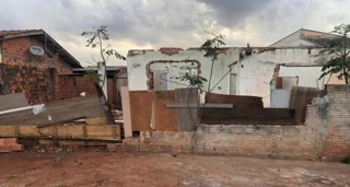 Imóvel 2764043 [''] - ['Rua Vantuil Frisselli n 435'] ['Primavera'] - ['Londrina']/['PR'] - 1