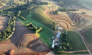 Imóvel 2776288 [''] - ['A aproximadamente 7,5 km do centro de Campo Bonito/PR; Acesso facilitado pela rodovia;'] ['Centro'] - ['Campo Bonito']/['PR'] - 1